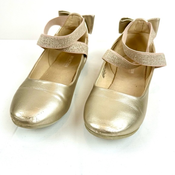 Girl’s Kenneth Cole Reaction Tap Glitz Metallic Gold Ballet Flats - Picture 4 of 10